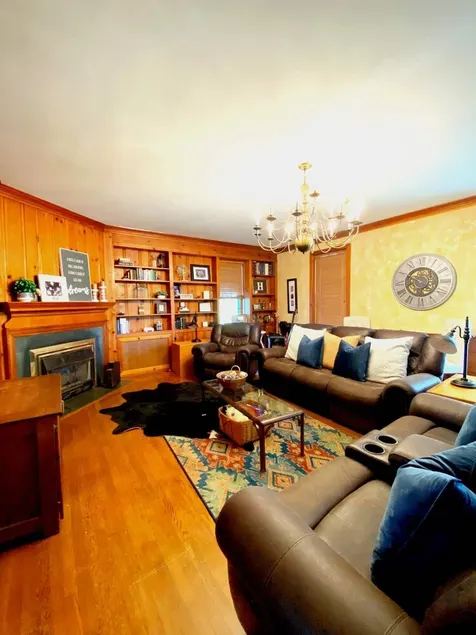 Picture room at The Vintage Oak Estate and venue - Image 1