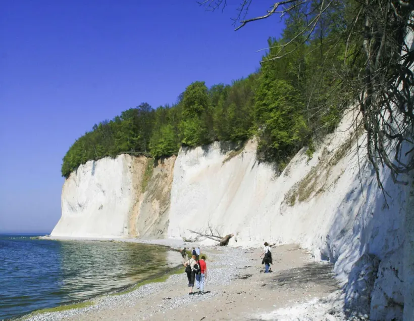 Cottage in Rugen Near Sandy Beach - Image 1