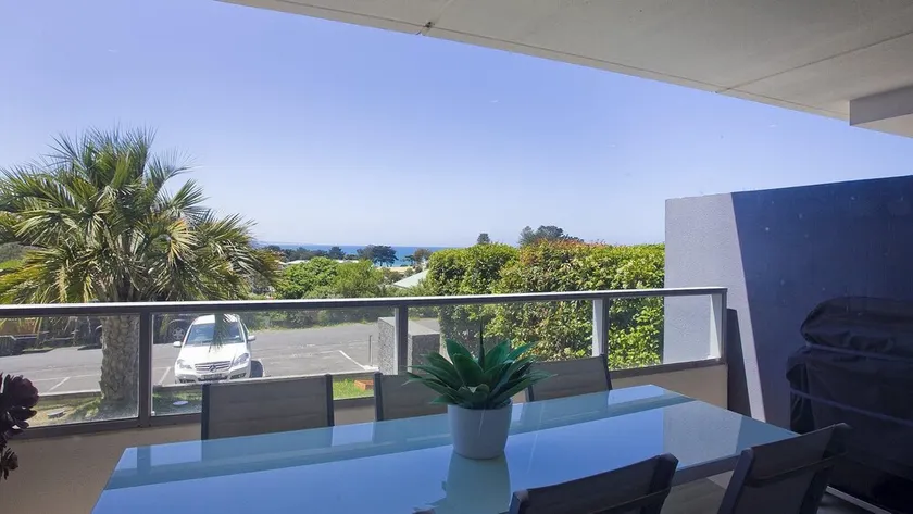 LORNE CHALET APARTMENT 10 - ask about midweek deals - Image 1