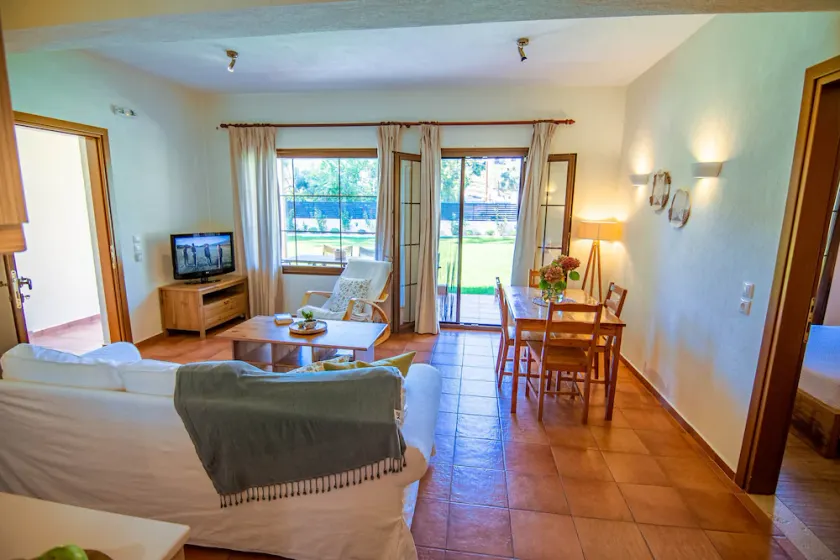 Two Bedroom luxury apartment - Image 1