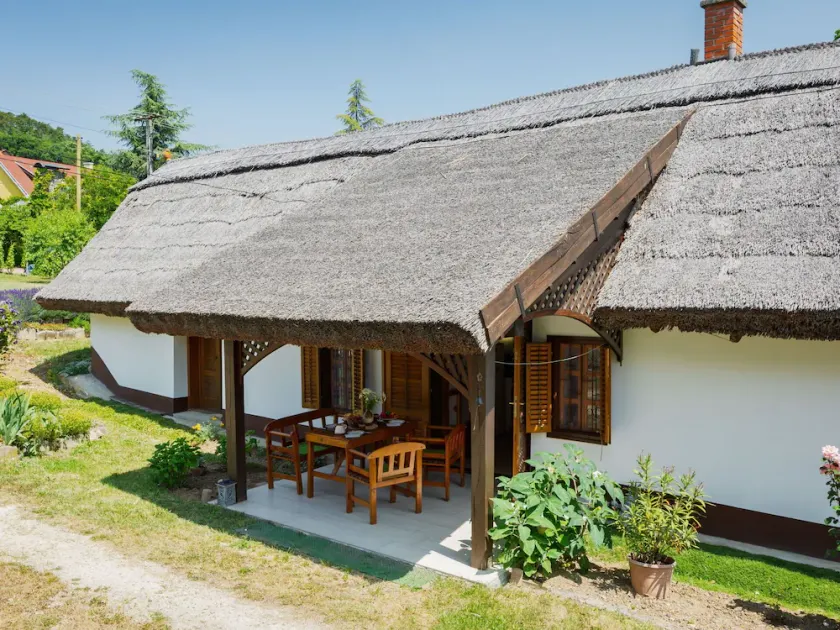 Estupenda casa de vacaciones privada para 4 personas con WIFI, TV y terraza - Image 1