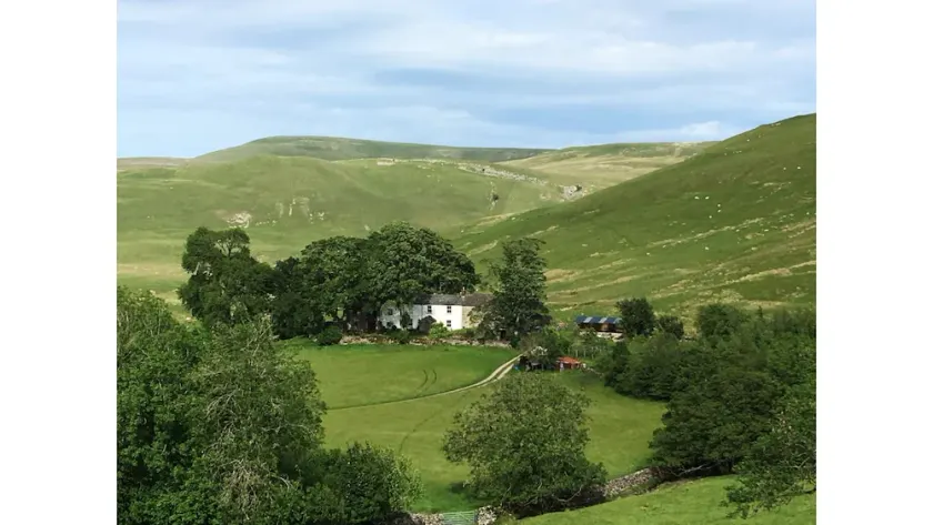 Stunning views near Lake District - relax at the Green Hayloft  - Image 1
