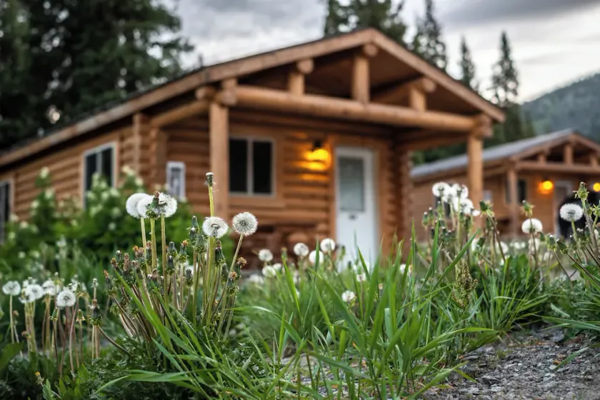 Two Convenient Accommodations, Just Minutes Away from Exciting Attractions! - Image 1