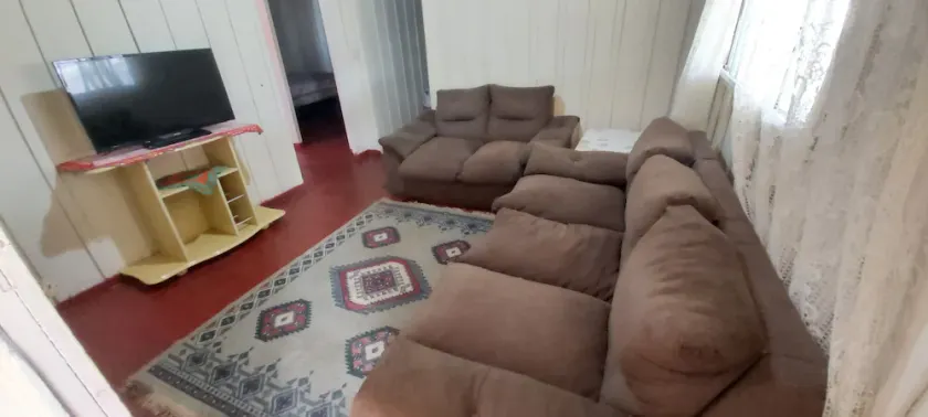 Cozy house with parking space included. - Image 1