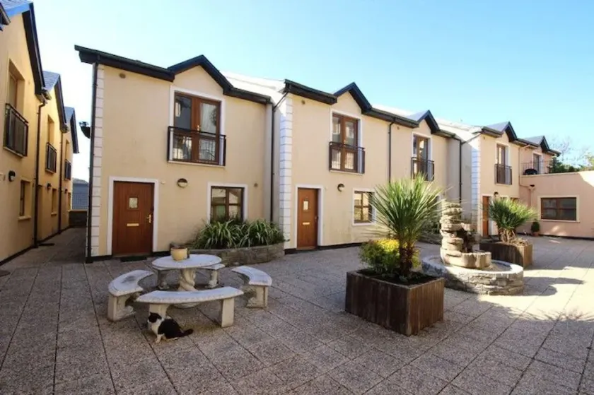 Fabulous two bed townhouse situato nel cuore di Clifden Connemara - Image 1