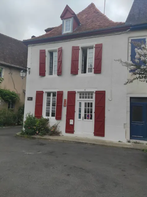 Grand Udlejning Salies de Bearn Møbleret T3 nyt center - Typisk hus XIX - Image 1