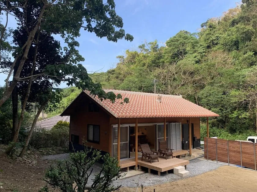 A house in the forest, with a large garden for barbecue and a nearby river to play as much as you like. - Image 1