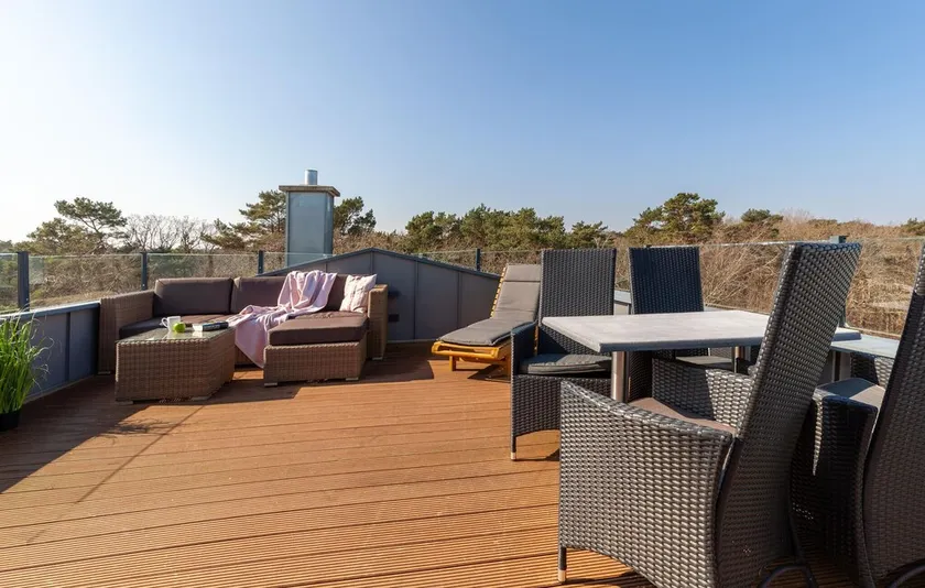 Penthouse Garden - Image 1