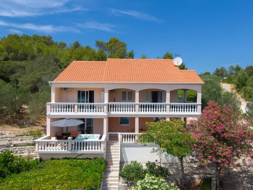Holiday Home Diana - Comfort Two Bedroom Apartment with Terrace and Sea View - Image 1