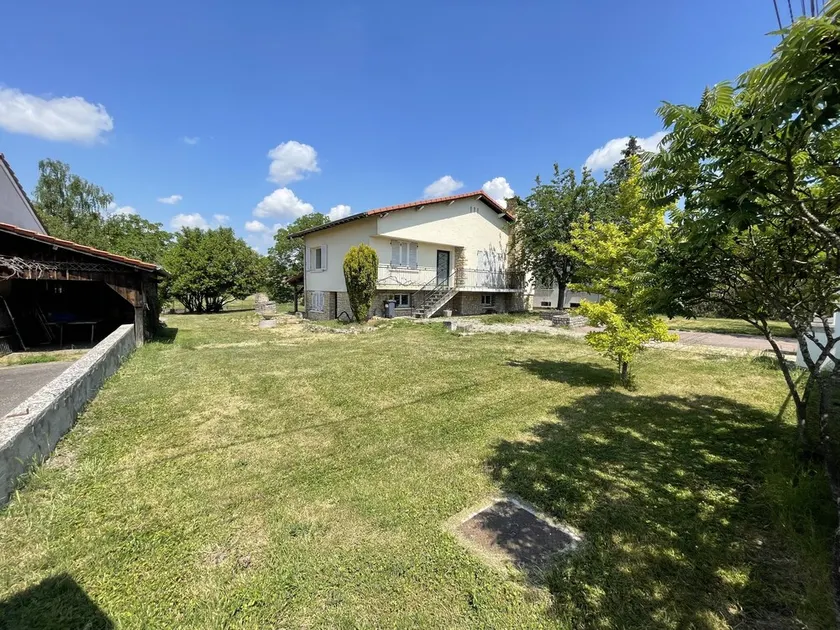 Maison individuelle avec grand jardin - Image 1