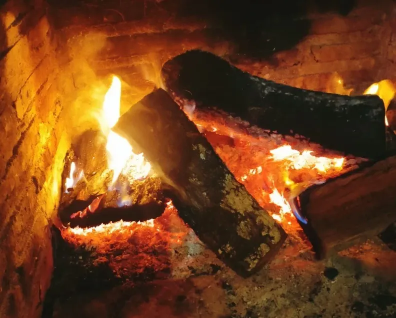 Casa rural El Patio con chimenea, barbacoa, piscina, patios exteriores para sus mascotas de manera gratuita - Image 1
