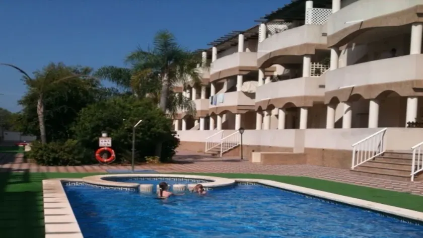 3 sovrum lyxigt takvåning, strand & golf & pool, WIFI, stor TV-SATELLIT, GARAGE - Image 1