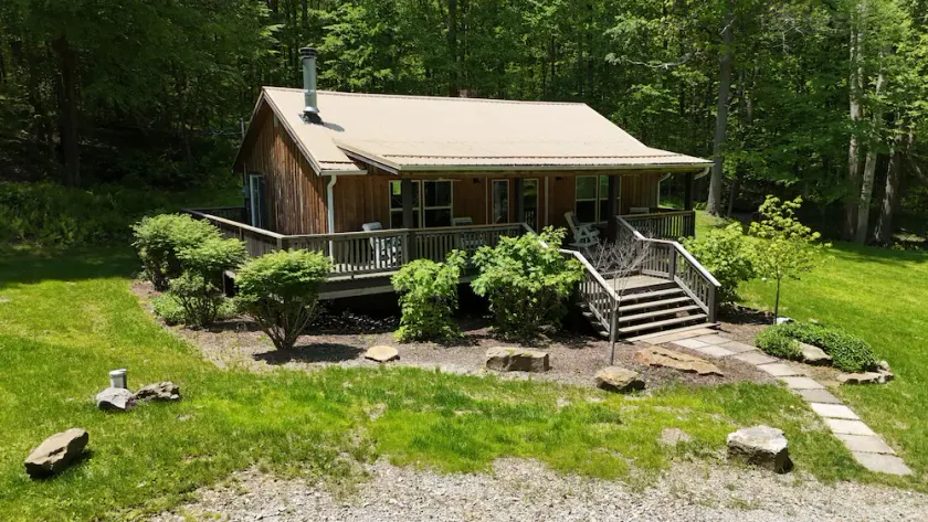 Private, Luxury Cabin minutes from downtown Ohiopyle - Image 1