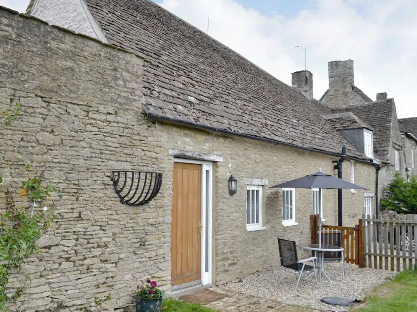 Alojamiento de 3 habitaciones en Sherston, Malmesbury - Image 1