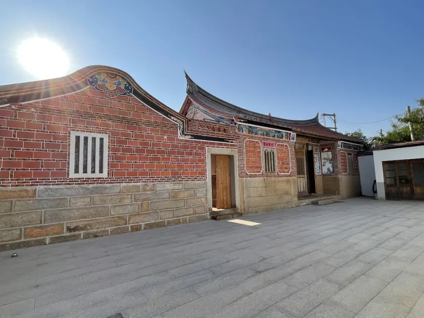 Sunshine Music Traditional Guesthouse - Image 1