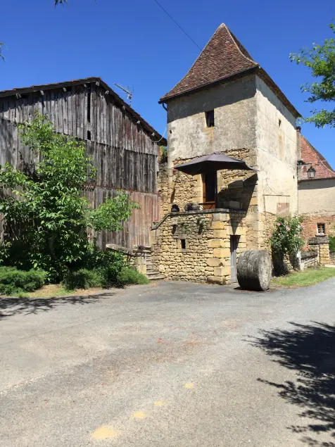 \"Le Pigeonnier\", in the valley of the 5 castles in Périgord Noir - Image 1