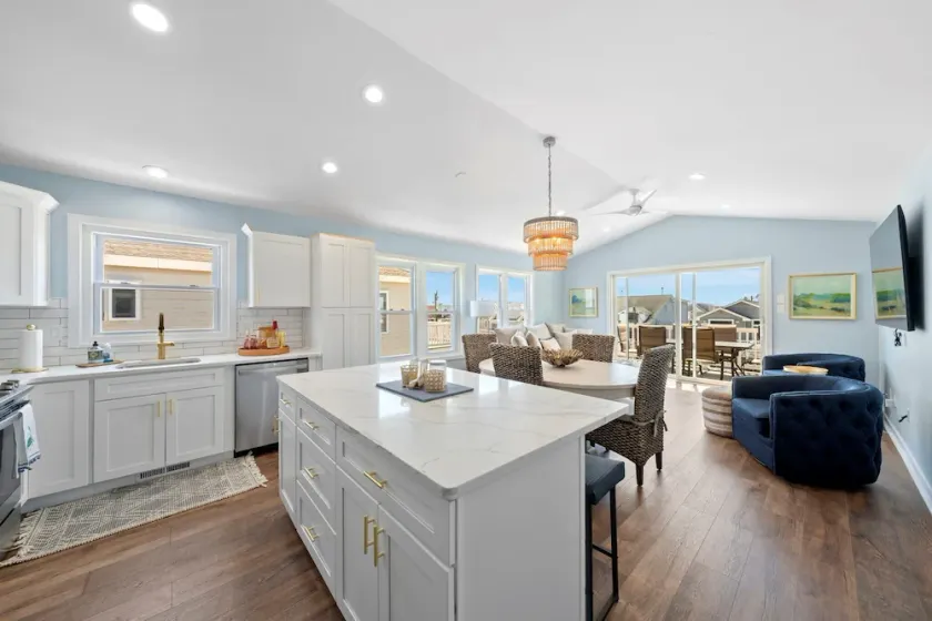 Beautiful Beach House in Avalon NJ. Newly renovated from head to toe inside/out - Image 1