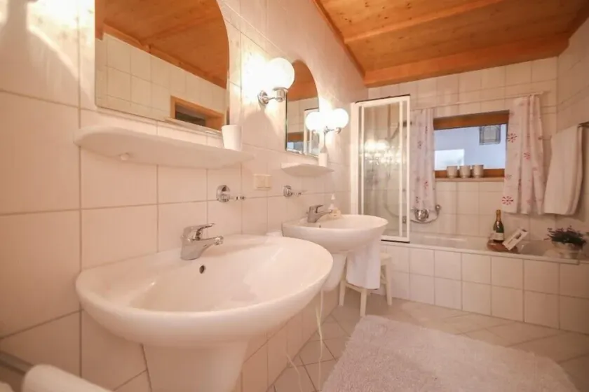 Ferienwohnung 1, 90 qm, Eigener Eingang, mit Terasse, 4 Sterne - Image 1