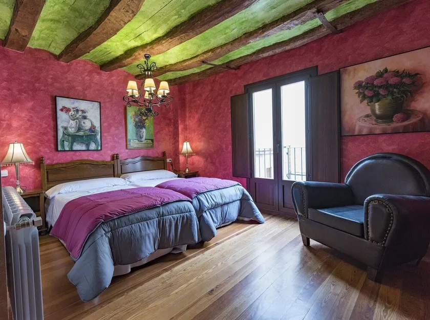 Room 'El Tordo' with Mountain Views, Cellar & Unlimited SPA Access - Image 1