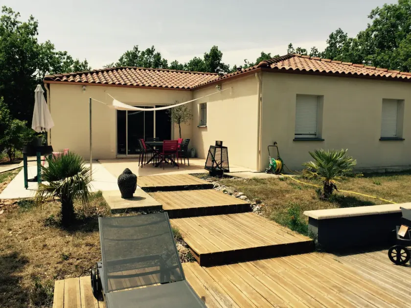 Casa Piedi Pieni Con Piscina Capacità 8 + Letto Bb<br>villaggio di Lalbenque - Image 1