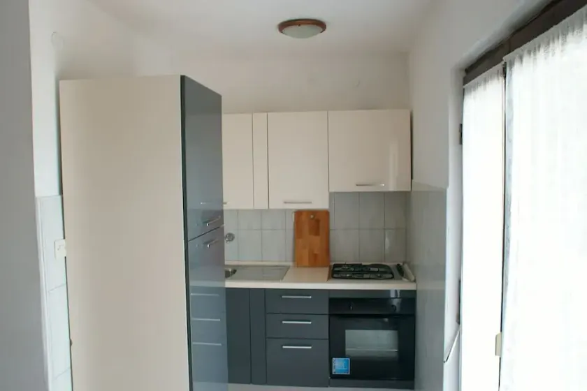 Two-bedroom apartment by the sea - Image 1