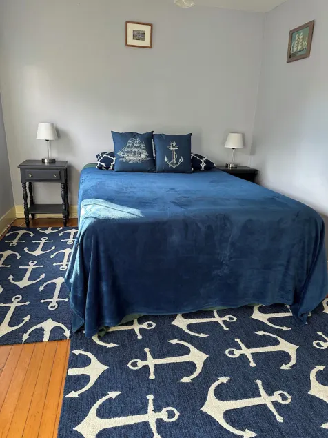 Captain's 1BR Suite. Authenticity. Value.  Walk to everything. Large yard. - Image 1