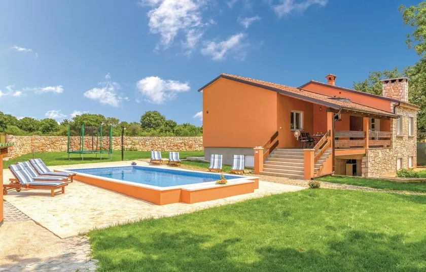 Lovely Home In Vodnjan - Image 1