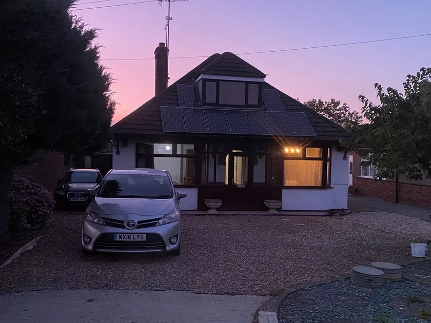 Bungalow in Badsey, north of Cotswolds - Image 1