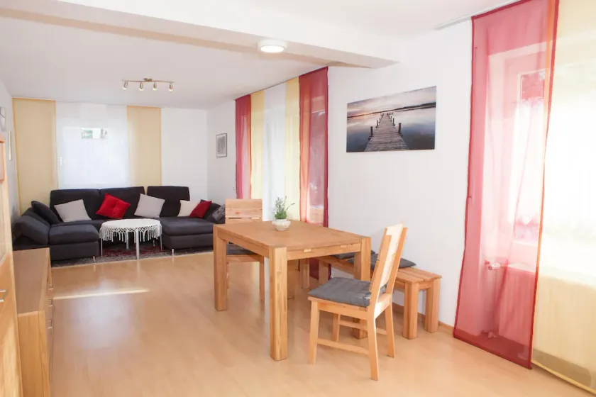 Quiet, TV, WiFi, terrace, lake, parking - Image 1