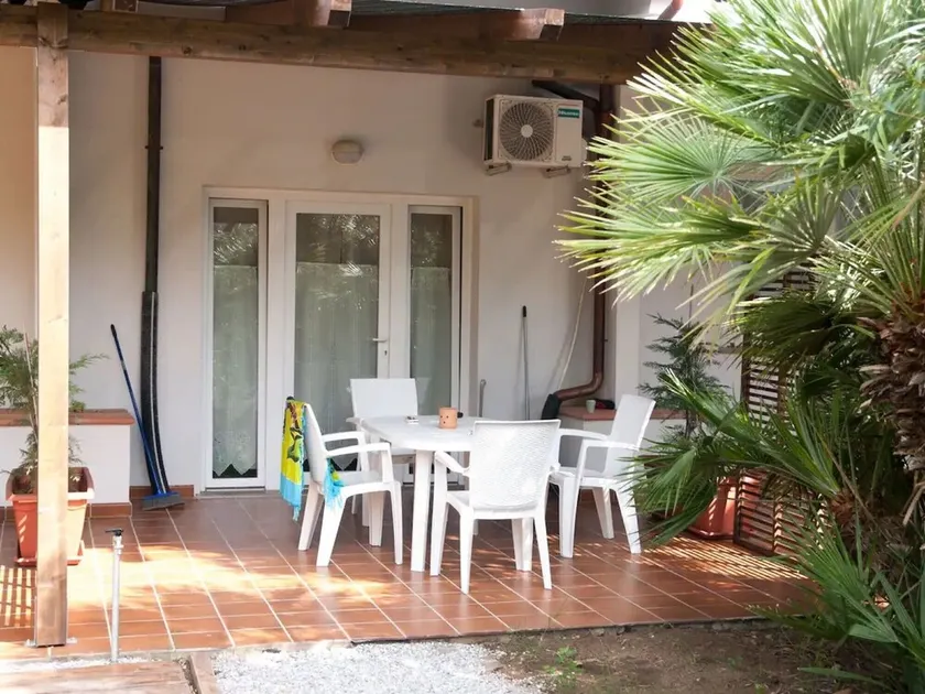 Bauernhaus 'Appartamento Vicino Al Mare' mit privatem Garten, WLAN und Klimaanlage - Image 1