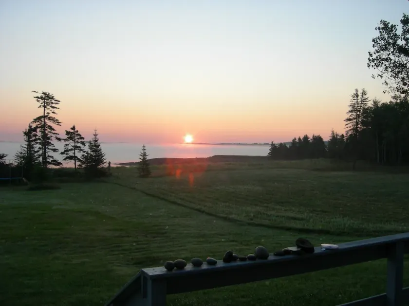 Beach Cottage In DownEast Maine - Image 1