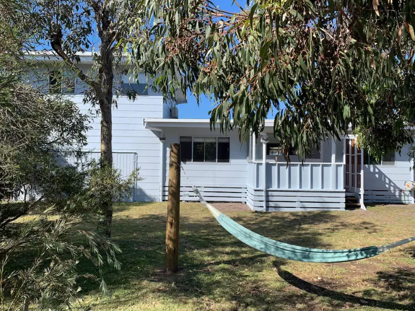 Tranquil retreat with spectacular views over Andersons Inlet - Image 1
