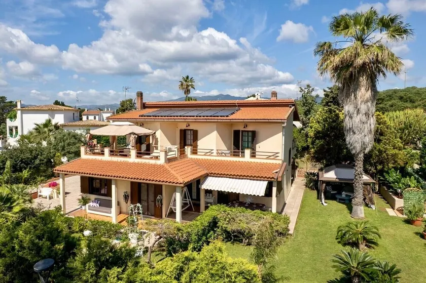 Geräumige Villa Ro mit Meerblick, Bergblick, WLAN, Balkon - Image 1