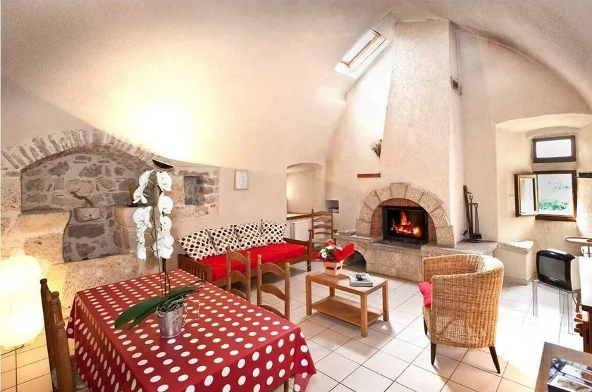 Gîte les buis 2/3 personnes à conques - Image 1
