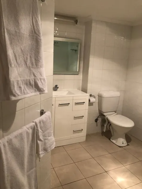 Family friendly apartment 5 min drive to Canberra City - Image 1
