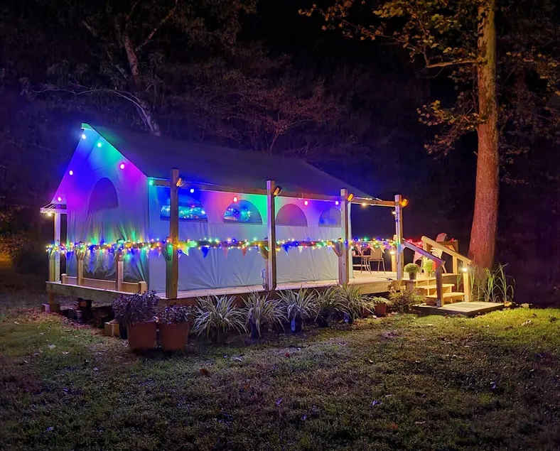 Glamping Creekside w/ Private Deck and Bath House  - Image 1