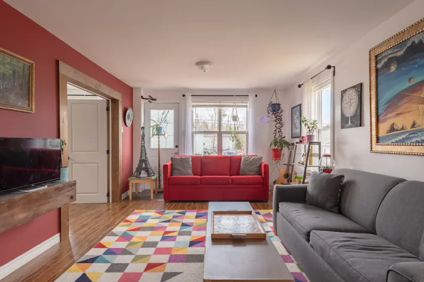 Artistic Getaway Near Halifax | King Bed, Spacious Deck & Fire Pit - Image 1