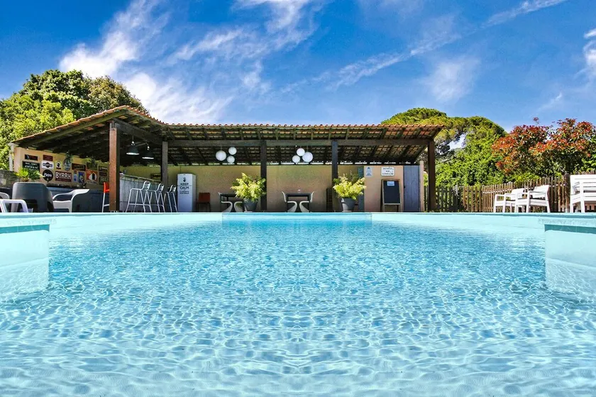 T2 ALIVU dans une villa au calme, avec piscine et grand jardin - Image 1