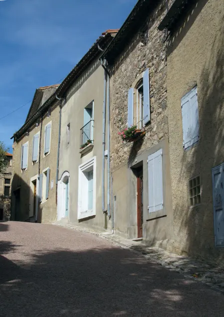 A beautiful village house - Image 1