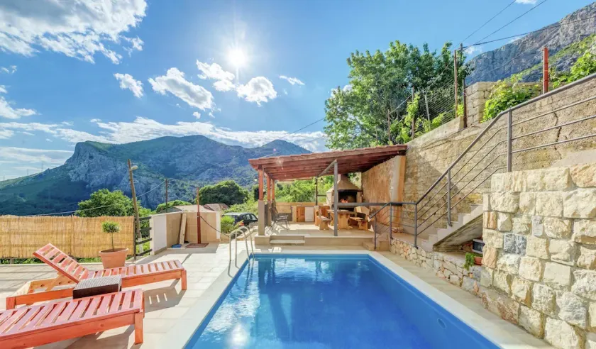 Villa i Solin med privat pool og have - Image 1