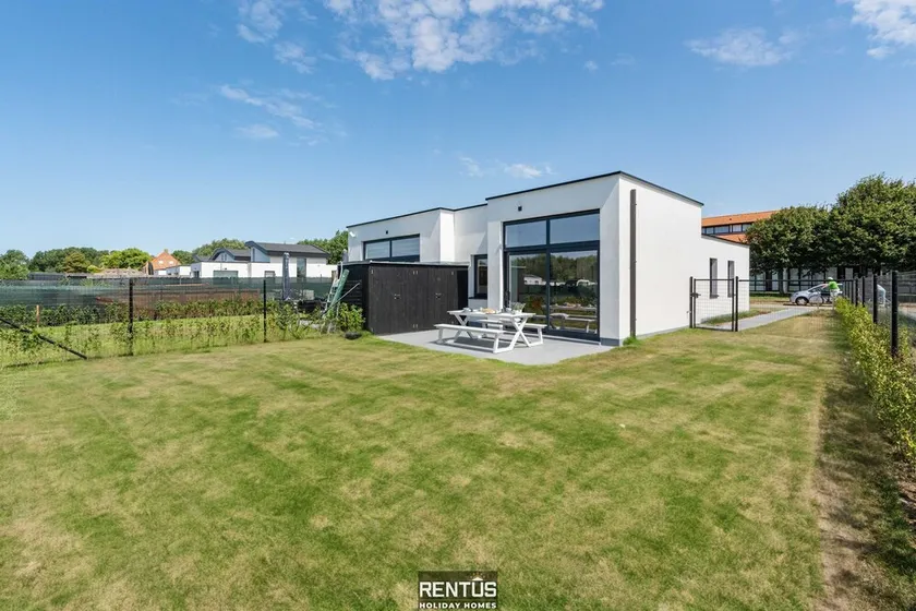 Maison Basil - holiday house with garden and parking - Image 1