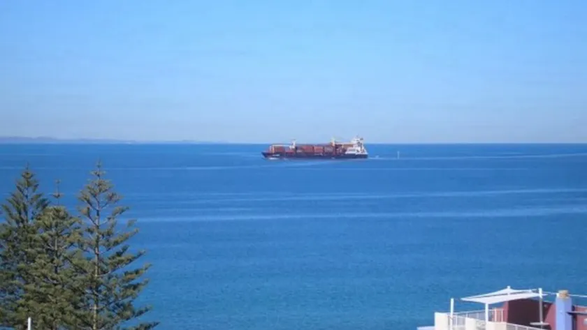 Oceanic Apartments Unit 13 Stunning Ocean Views - Image 1