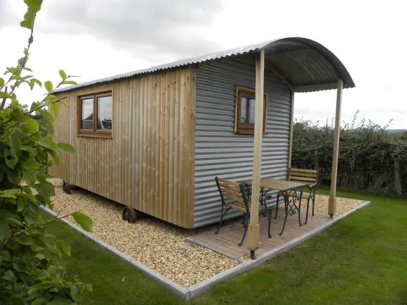 Shepherd's Hut Glamping - Image 1