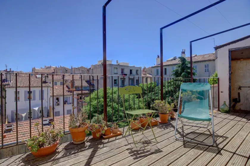 A Perch in Marseille - Image 1