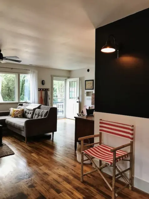 Cottage by the Sea: Pagnotto Shellback House - Image 1