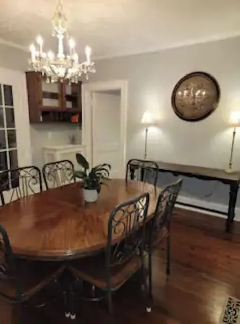 Historic Colonial Foursquare near FASTC/Ft Barfoot - Image 1