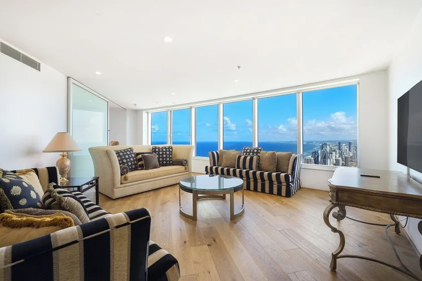 Sub Penthouse 6203 - 3 bedrooms Level 62 - Image 1