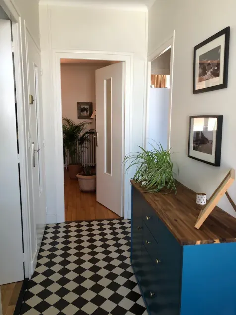 House + Parking Space Near the Old Harbor - Image 1