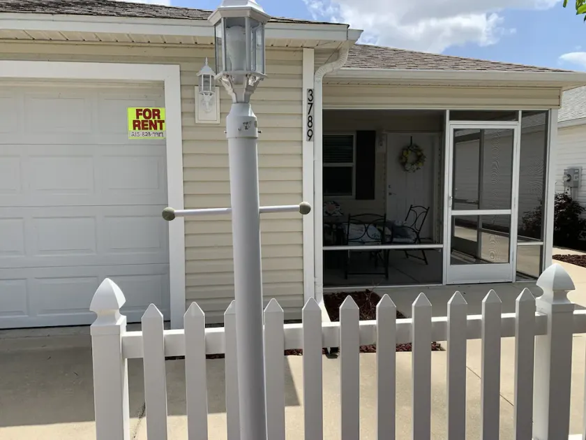VILLA W 4 PERSON GOLF CART 1M TO BROWNWOOD SQ-NO XTRA GUEST FEES. ACTIVE HOSTS - Image 1
