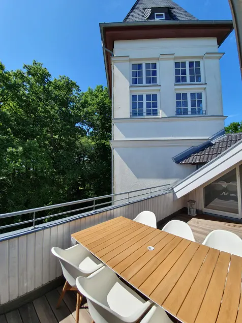 Penthouse / Ferienwohnung mit Turmzimmer und Dachterrasse - Image 1